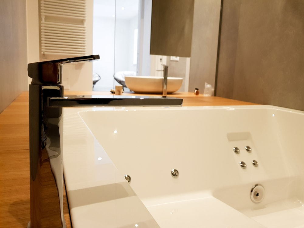 Mosella Suite 5/64