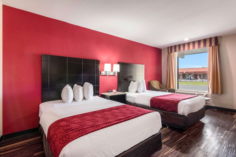 Econo Lodge Pocomoke City Hwy 13 12/23