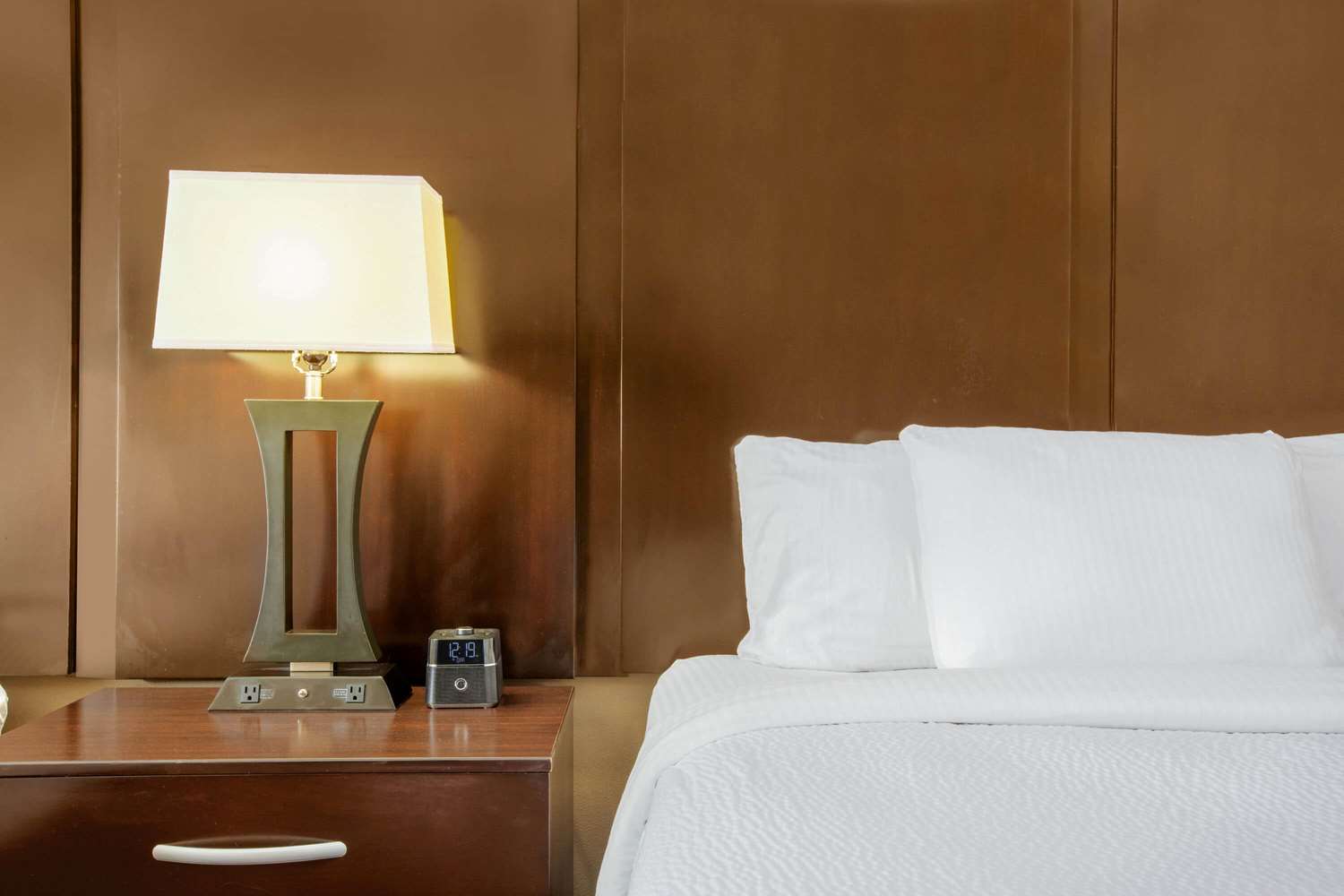 La Quinta Inn & Suites by Wyndham Conway 2/29