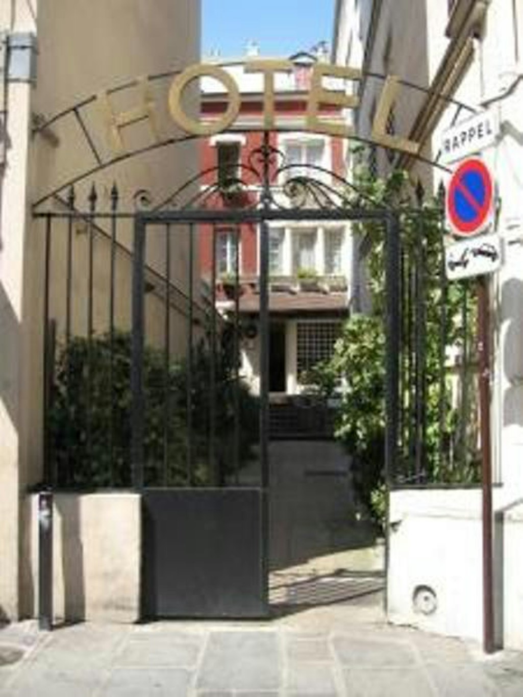 Le Pavillon 43/43