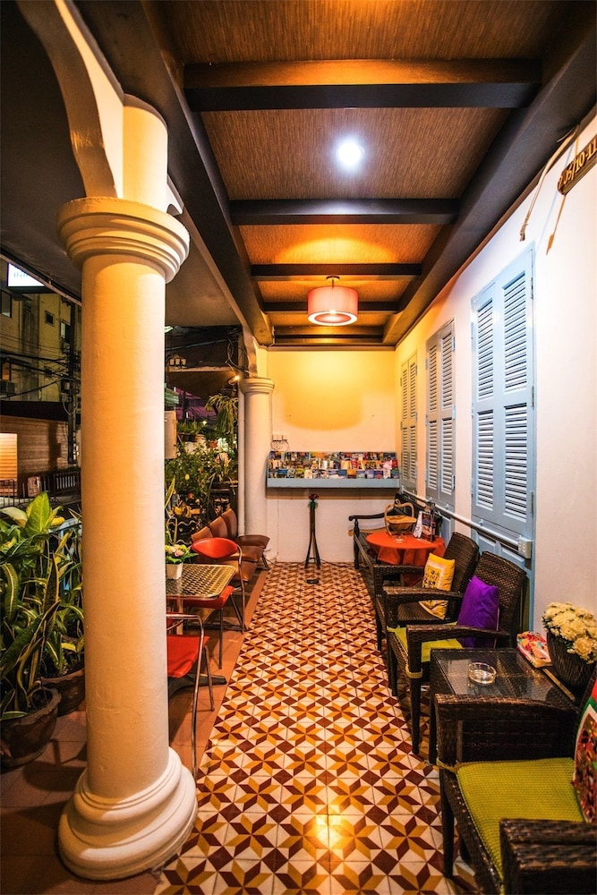 Patong Sino House 50/70
