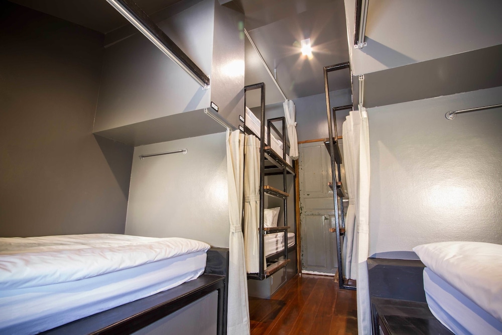 Here Hostel 25/66