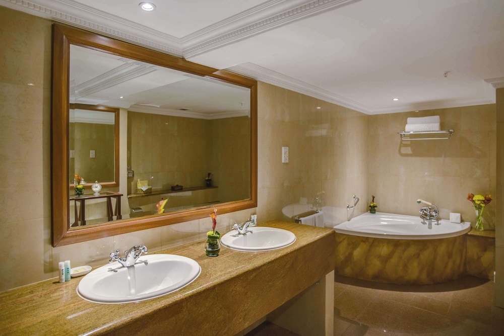 Sarova Stanley 47/50