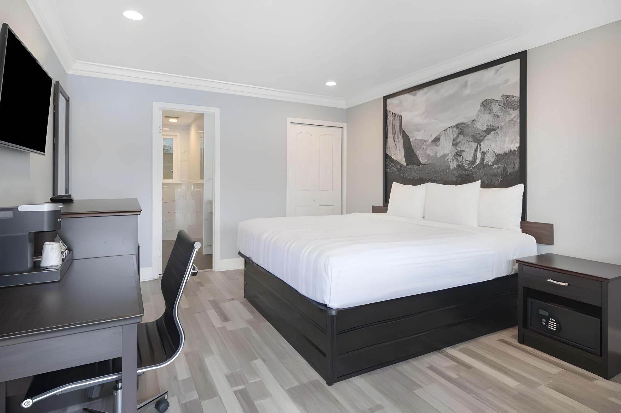 Room, Double Bed