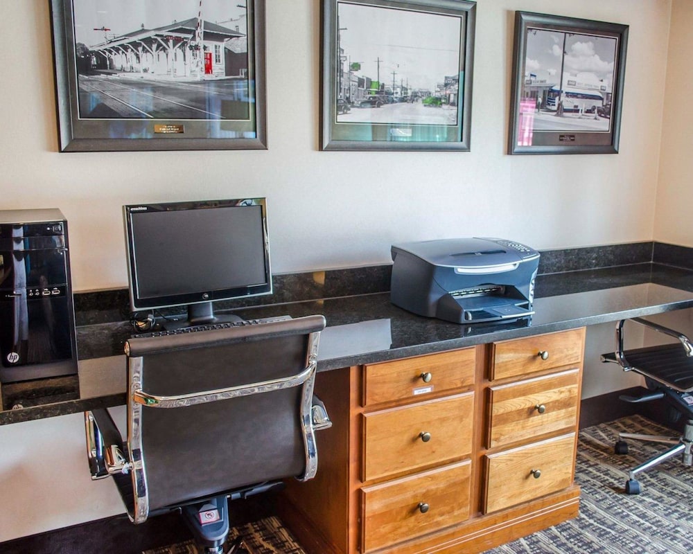 Comfort Inn & Suites Crestview South 26/43
