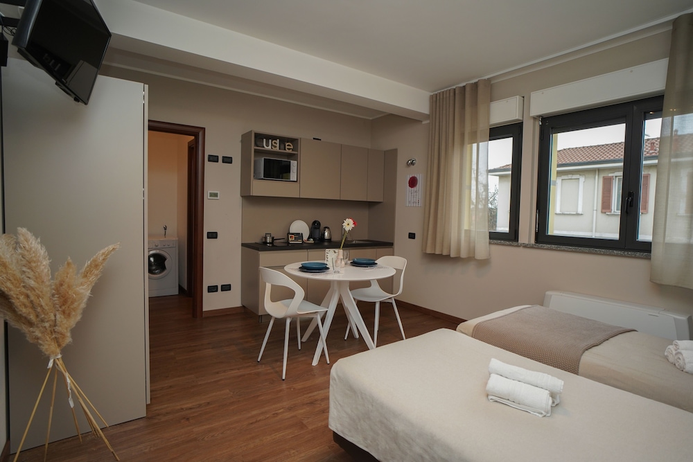 Expo Residence Rho 20/50