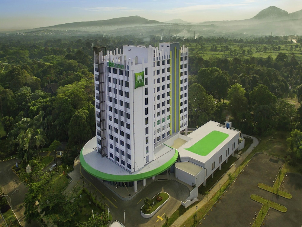 Ibis Styles Bogor Raya 4/61