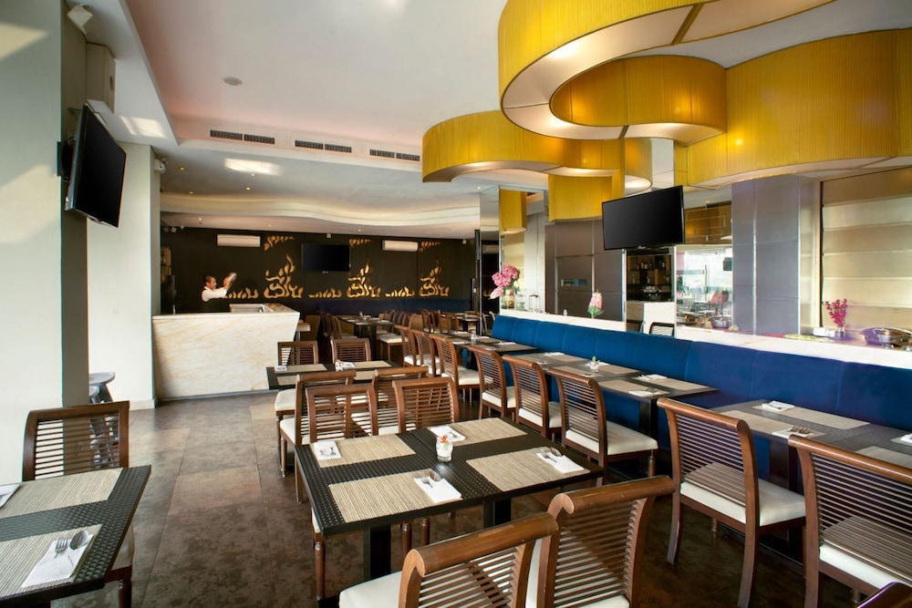 Brits Hotel Puri Indah 29/40