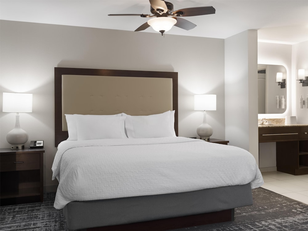 Suite, King Bed