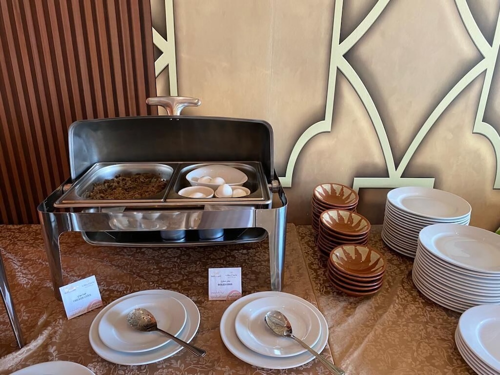 العنوان رزيدنس(Aleunwan Serviced Apartments) 44/53