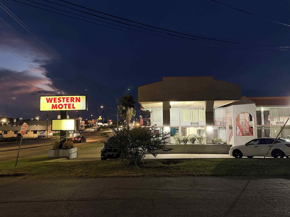 Western Inn Hattiesburg 21/36