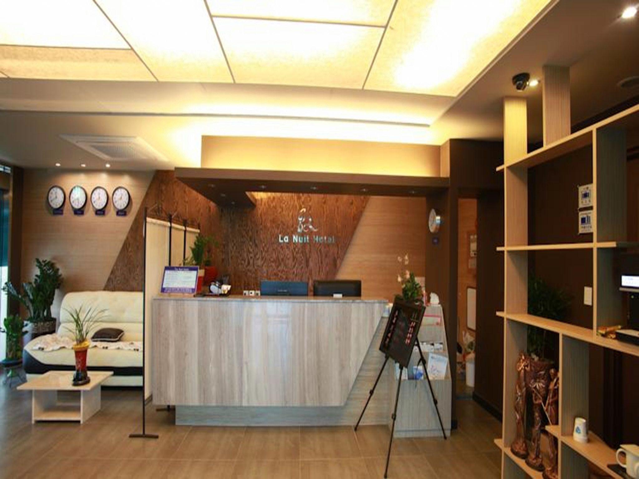 LA NUIT HOTEL 11/22