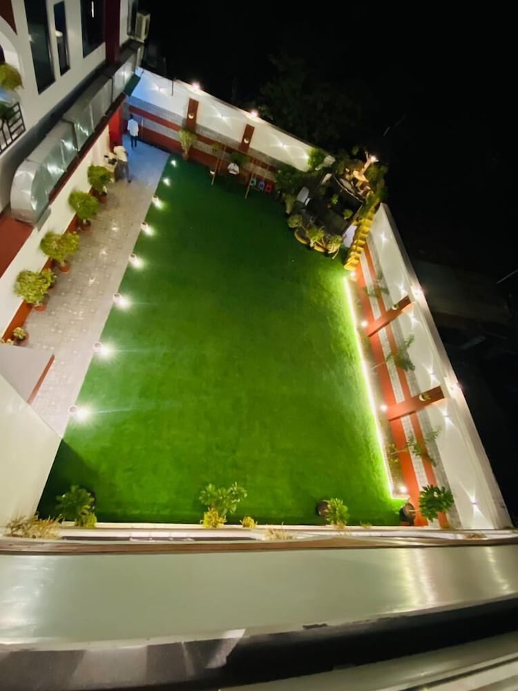 HOTEL PRAYAG INN 5/45