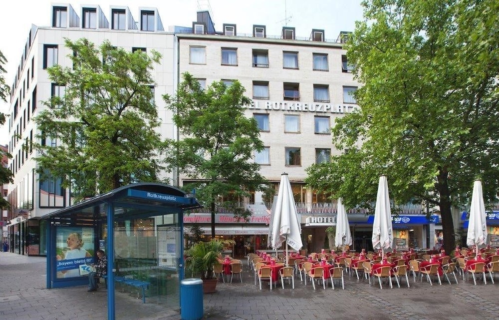 Hotel Rotkreuzplatz 43/50