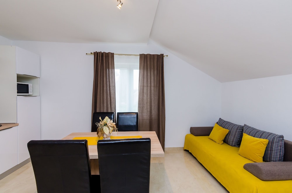 APARTMENTS SANDITO 24/50
