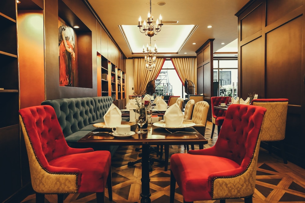 The Scarlett Boutique Hotel 32/41