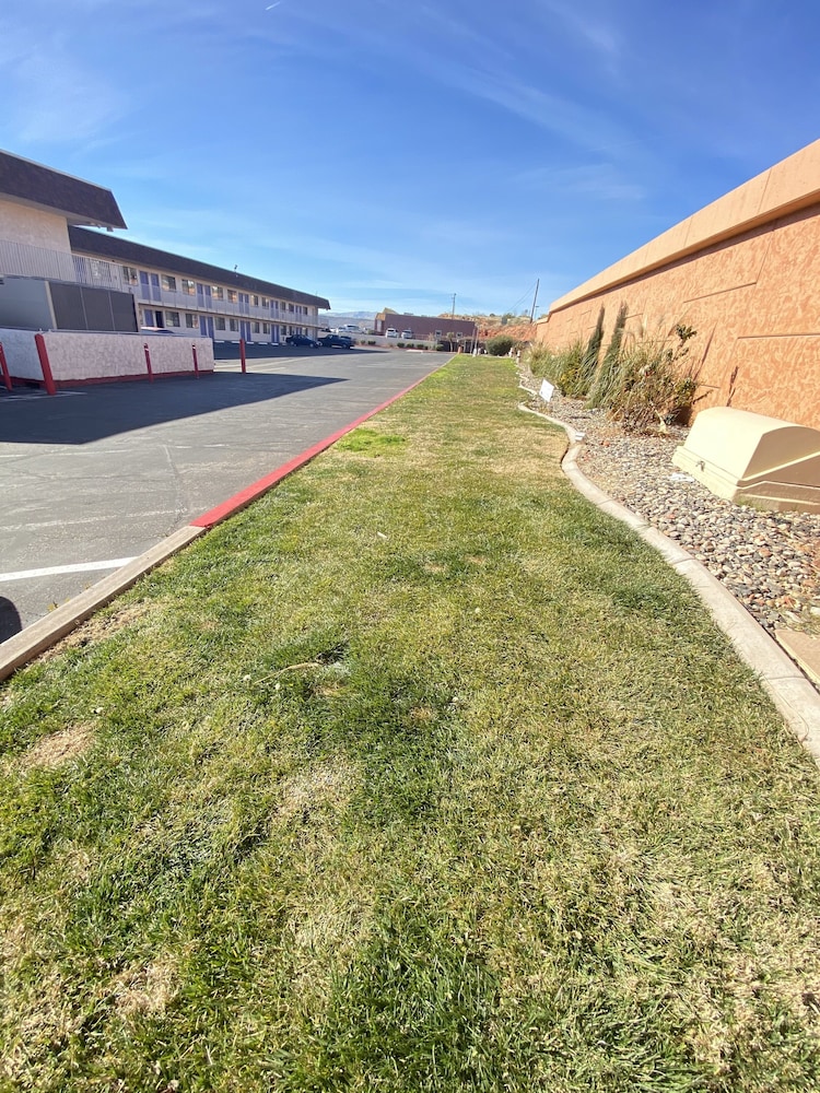 Motel6 Saint George, UT - University/Historic Downtown 46/53