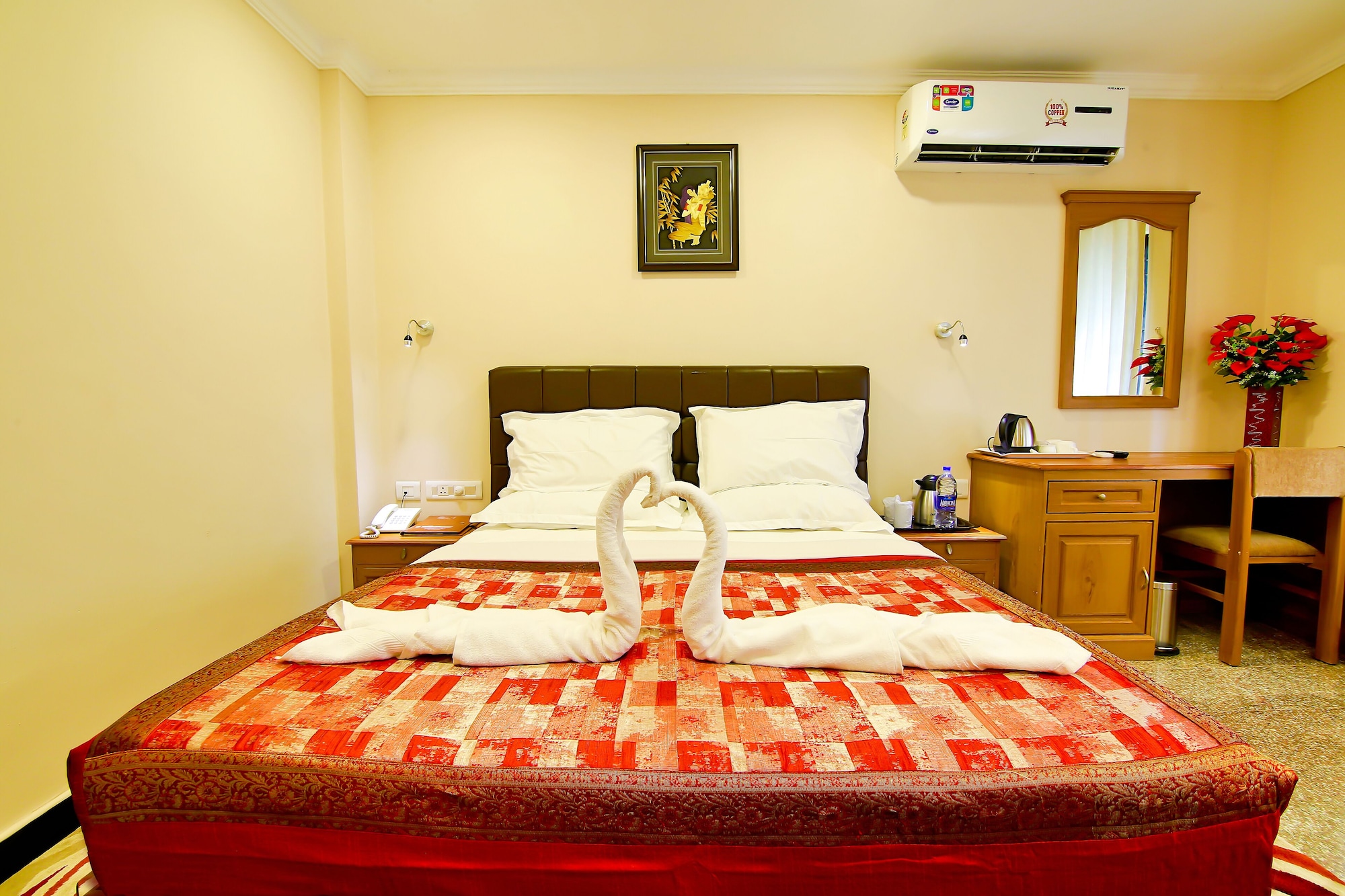 Deluxe, Single Bed 2/5