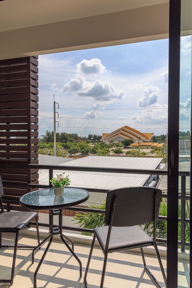 Baan Phor Phan Hotel 35/48