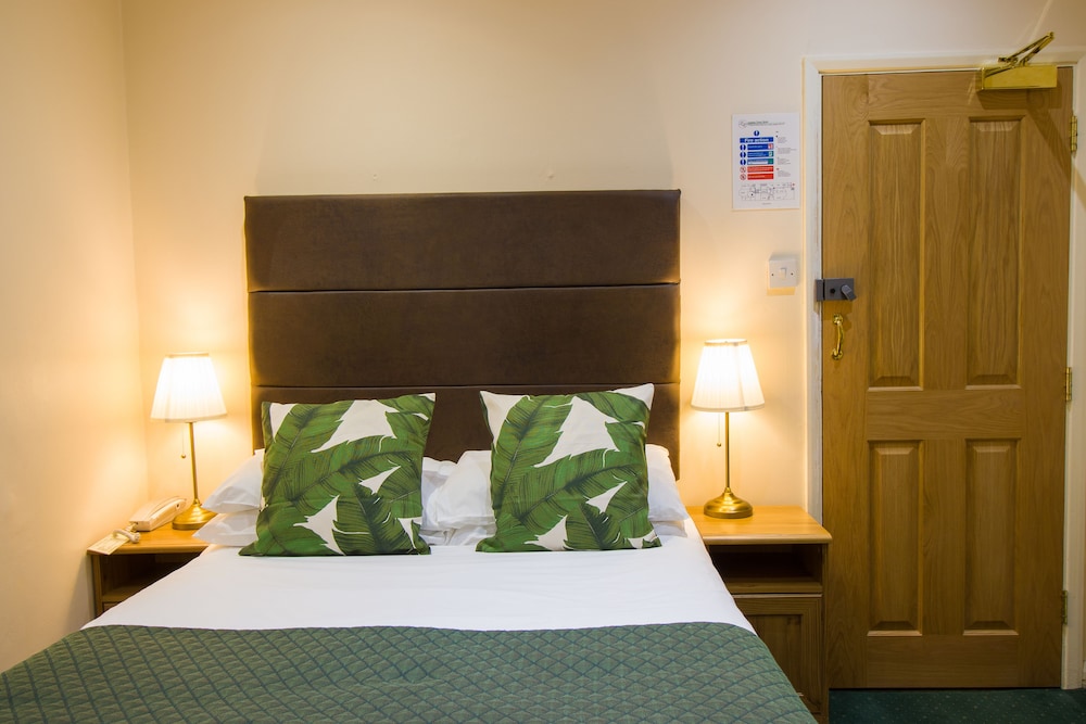 London Town Hotel 42/69