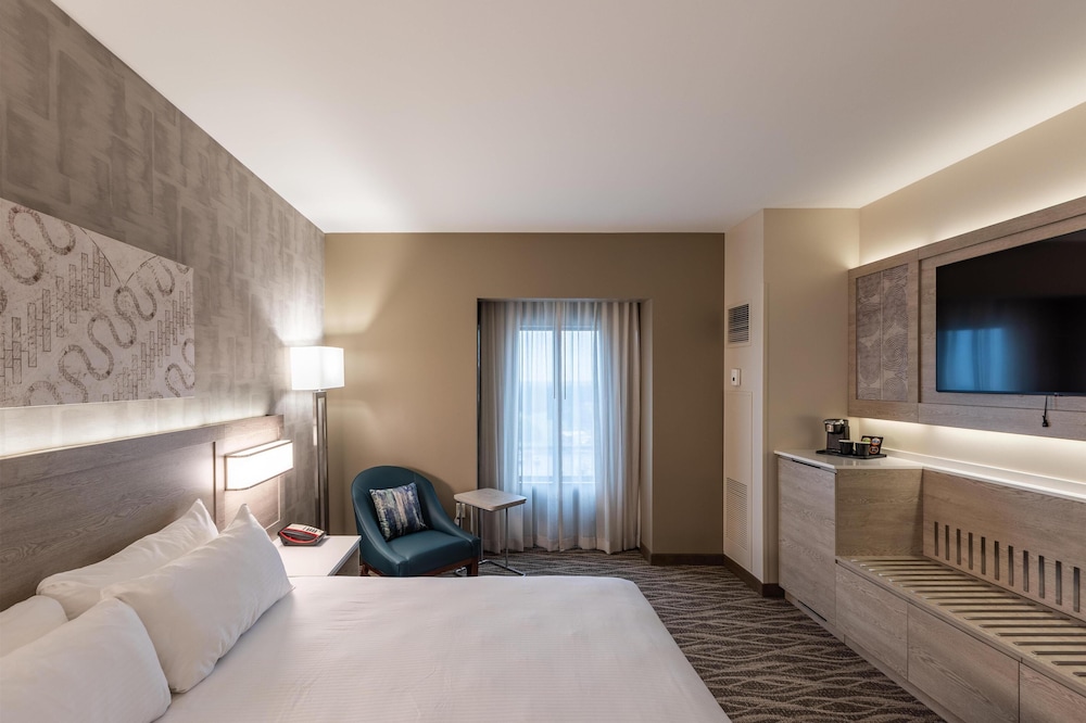 CHEROKEE CASINO & HOTEL WEST SILOAM SPRINGS 13/50