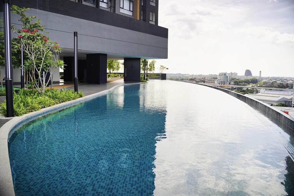 Wyndham Grand I-City 55/60