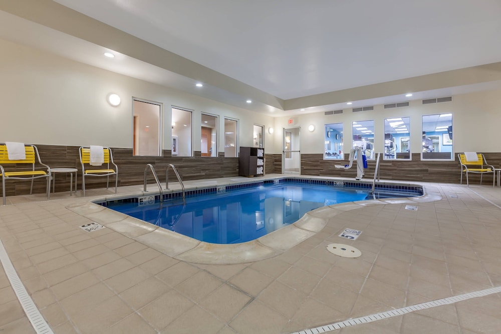 Fairfield Inn and Suites Rogers 28/56