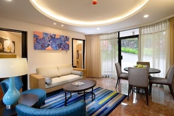 Surya Hotel Cottages Prigen 22/52
