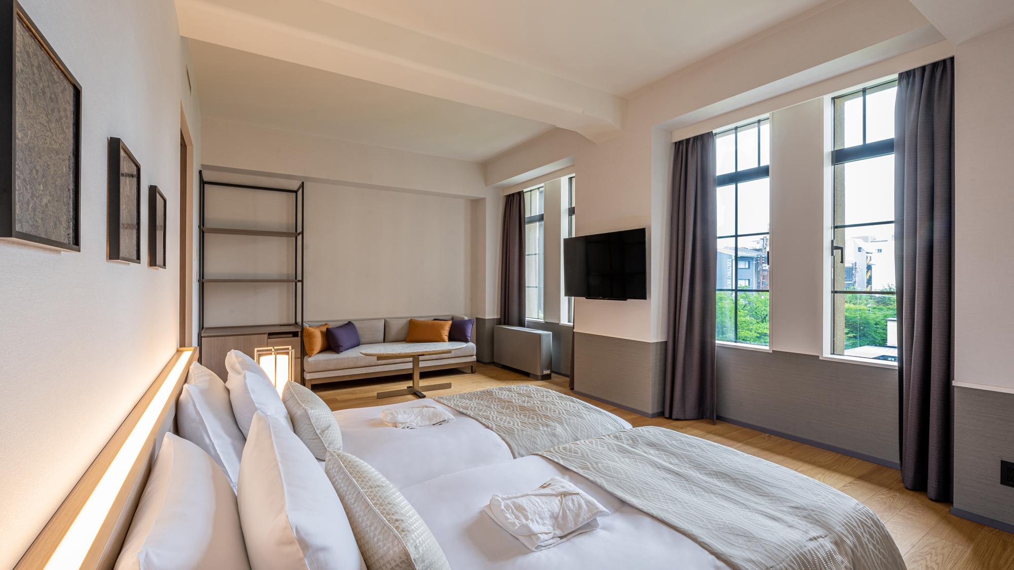 Hollywood, Grace, Deluxe, Twin Beds