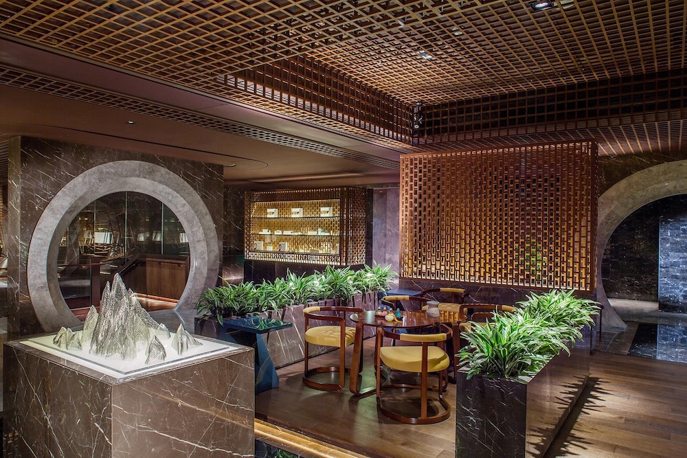 Nuo Hotel Beijing 9/77