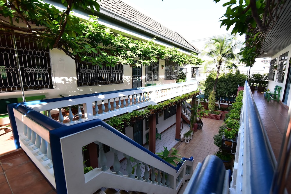 Nong Apartment Pattaya - Adults Only photo3