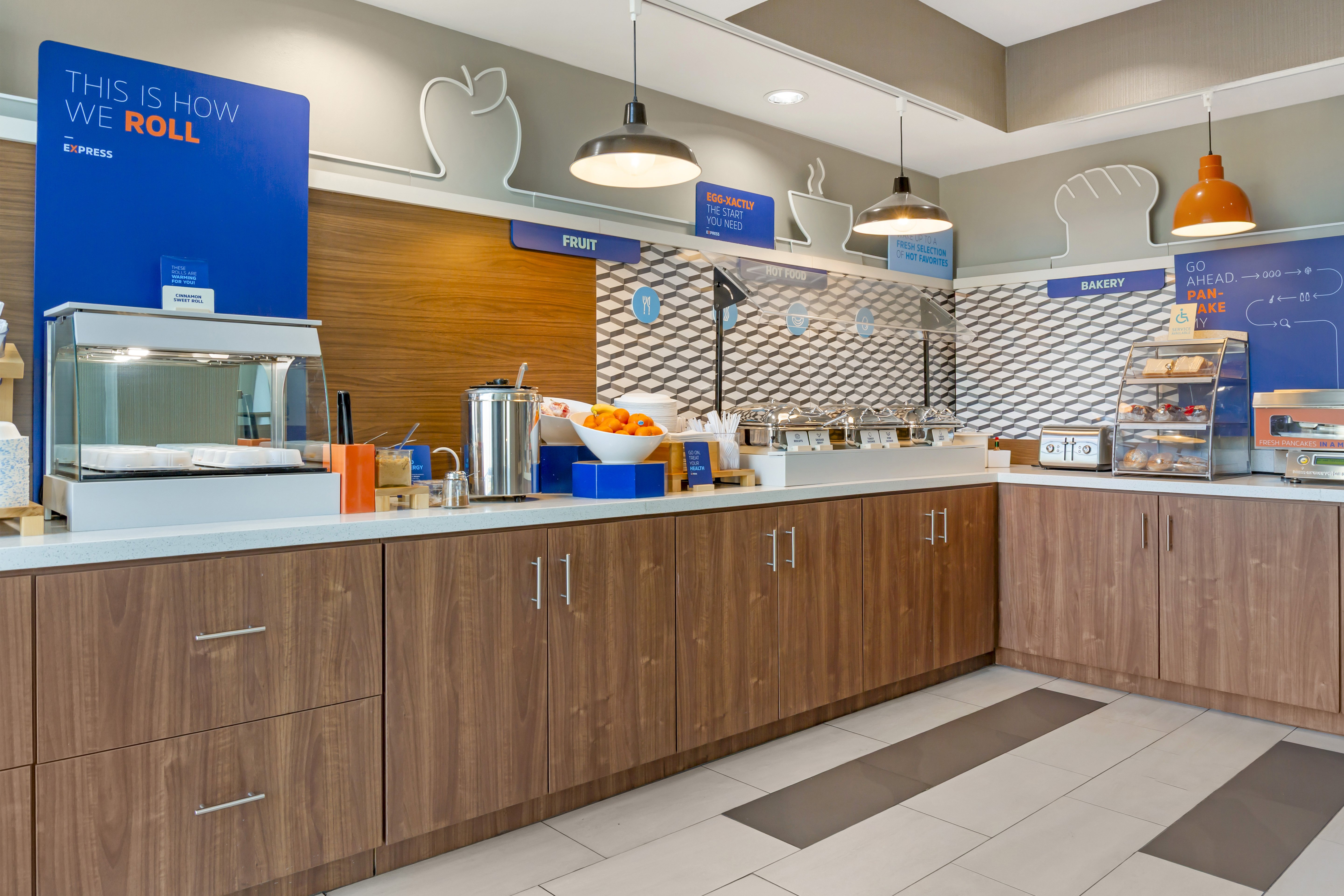 Holiday Inn Express & Suites Louisville South-Hillview, an IHG Hotel 6/55