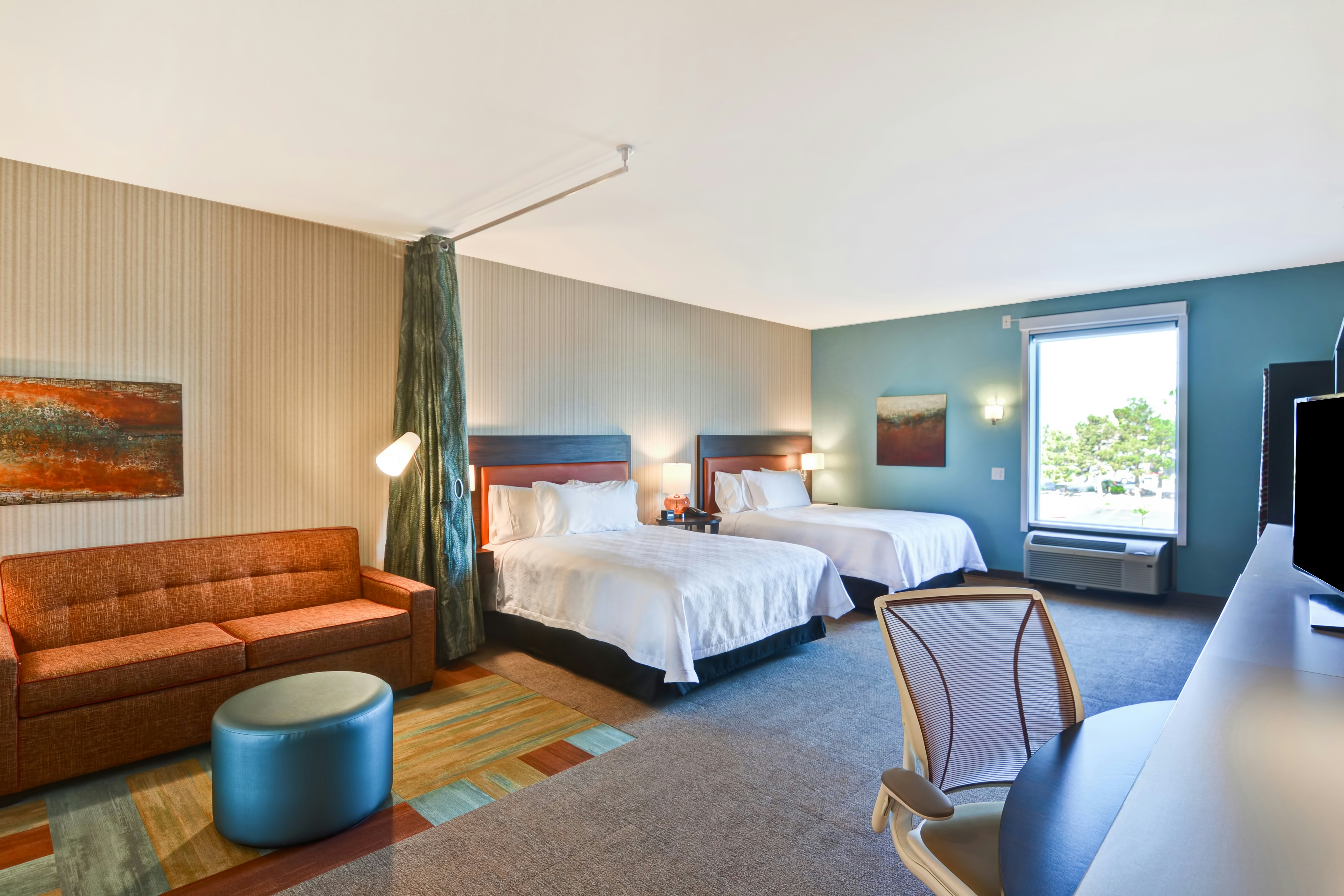 STUDIO, 2 QUEEN BEDS, ACCESSIBLE