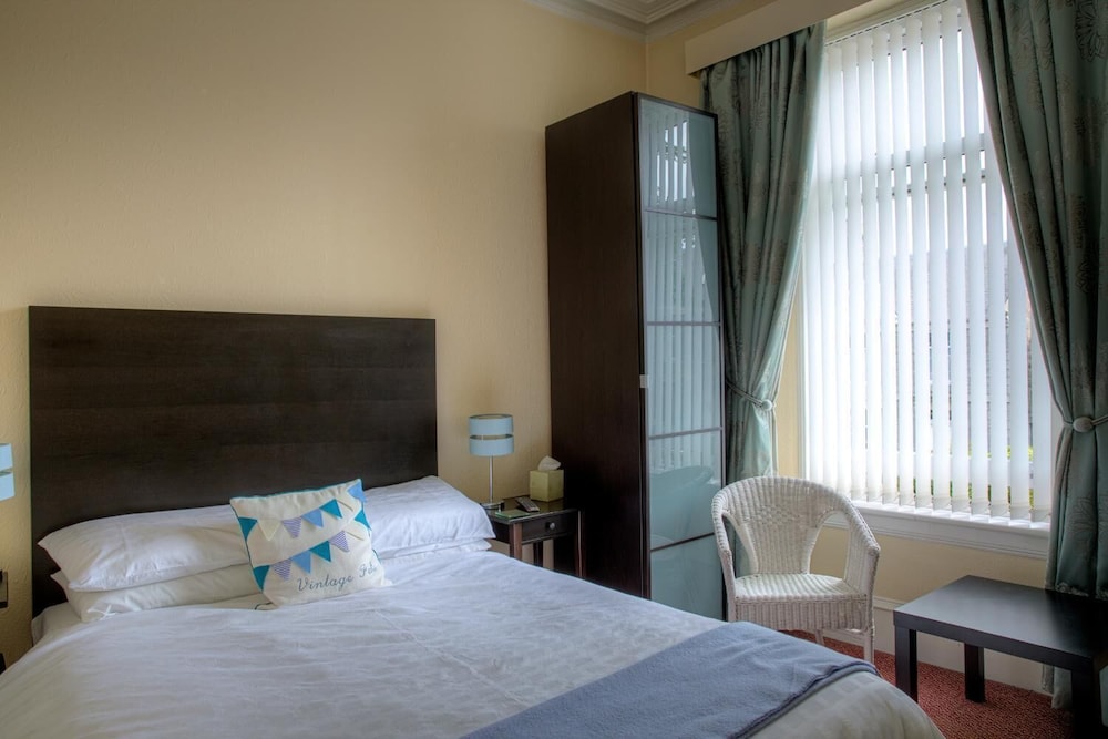 Kildonan Guest House 8/15