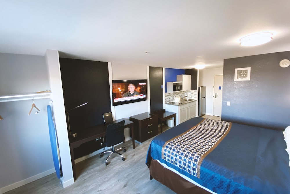 Coratel Inn & Suites Inver Grove Heights 10/32