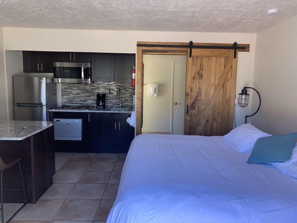 Red Agave Resort 16/50