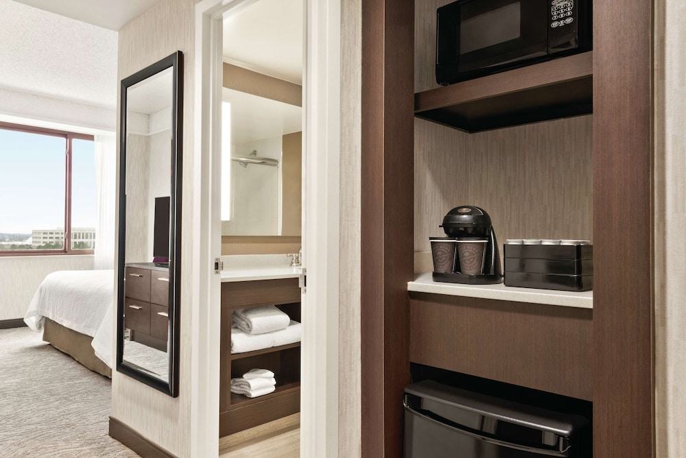 Embassy Suites by Hilton Chicago North Shore Deerfield 20/65