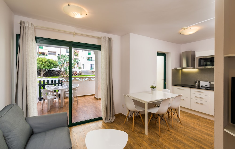 Apartamentos Los Rosales 47/75