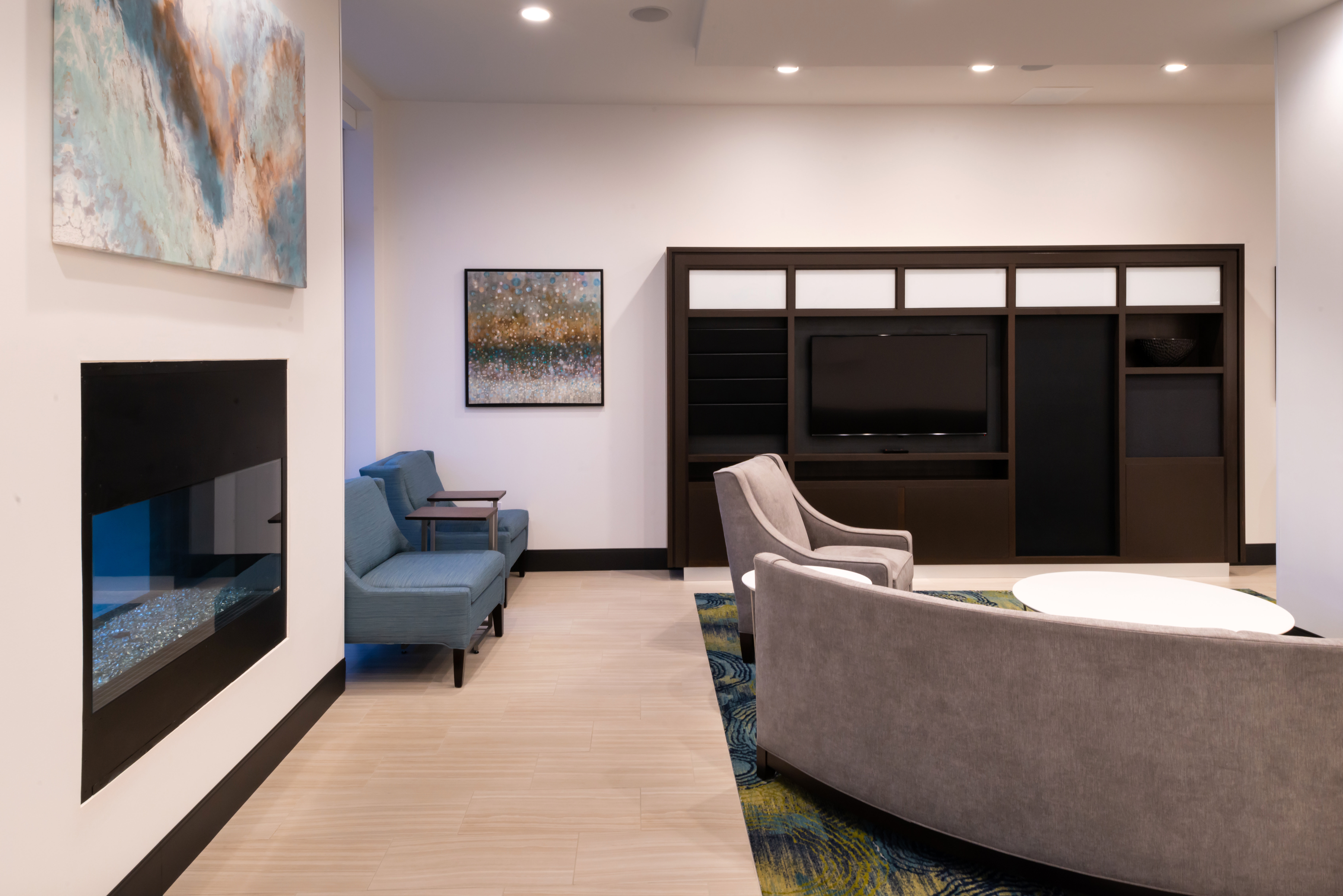 Holiday Inn Hotel Suites Farmington Hills Detroit Nw 43/50