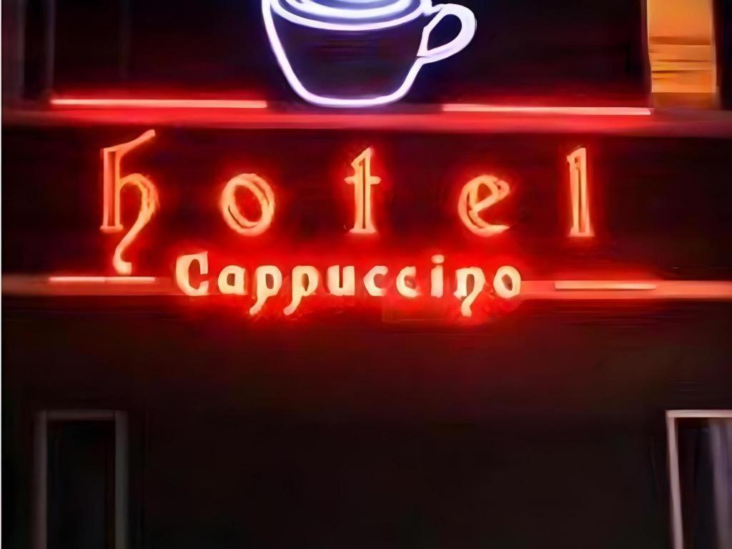 Cappuccino Hotel 9/35