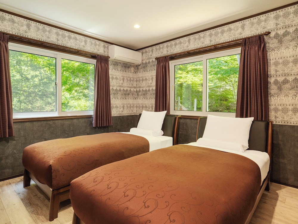 Deluxe, Cottage, Twin Beds, 3 Futon Beds, Hot Spring Bath