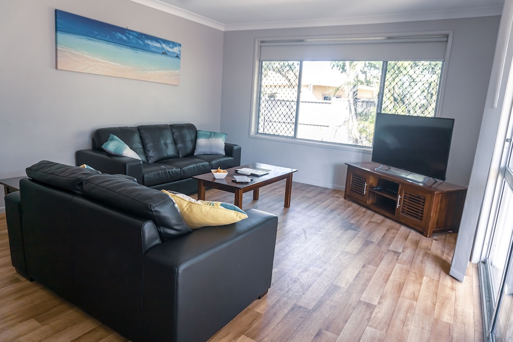 Nobby Beach Holiday Village 31/50