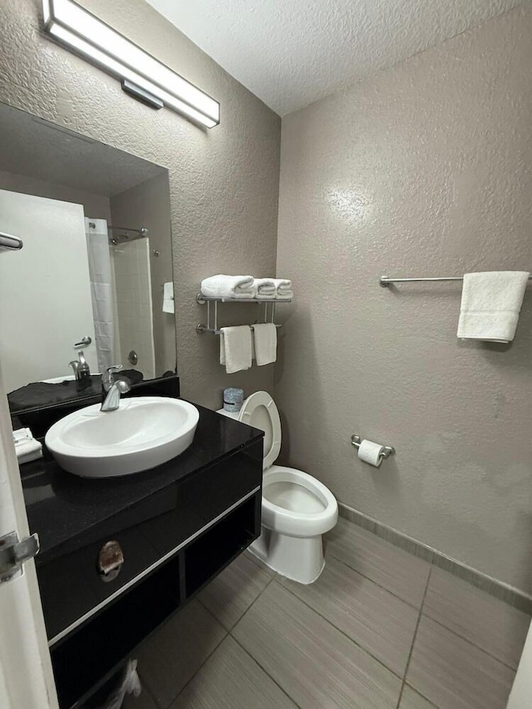 Studio 6 Extended Stay - Coral Springs, FL - Fort Lauderdale 54/60
