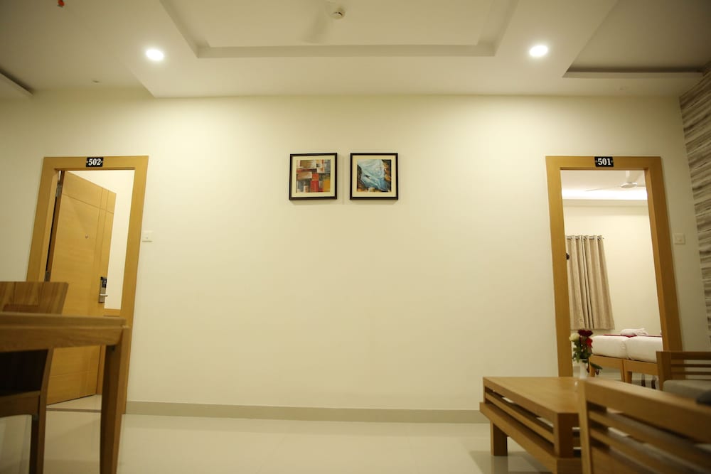 MG Iris Hotel 3/21