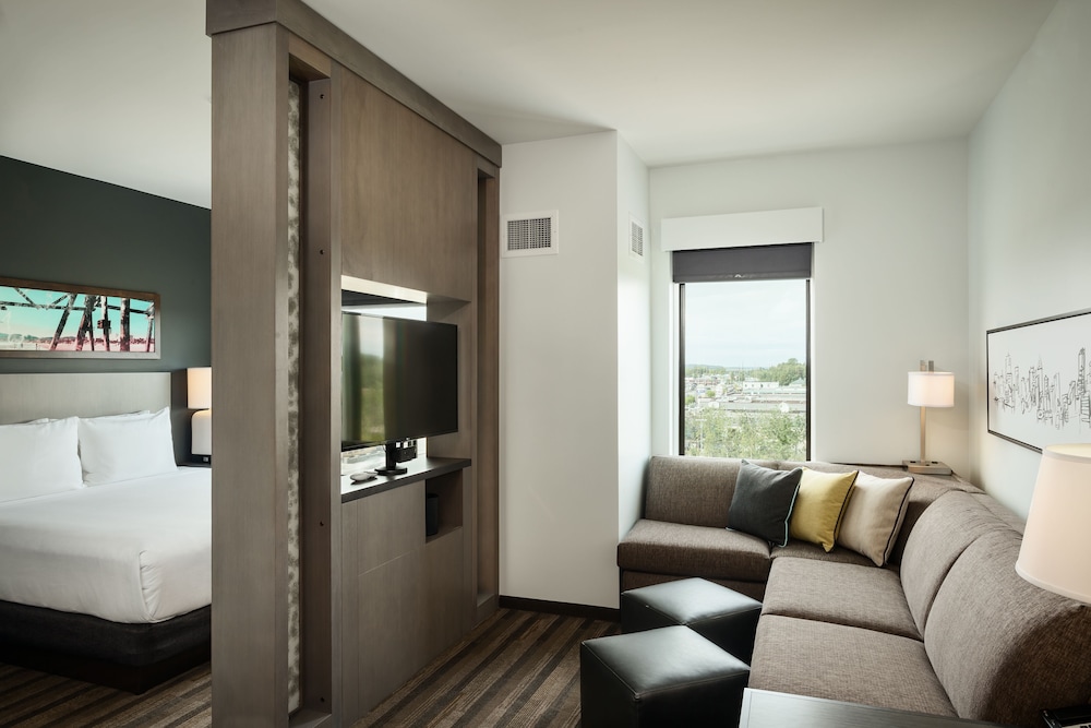 Hyatt House Anchorage 41/62