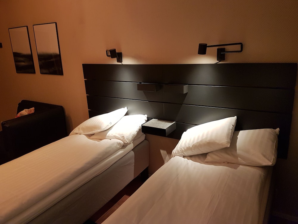 Kong Christians Bed And Breakfast 8/30