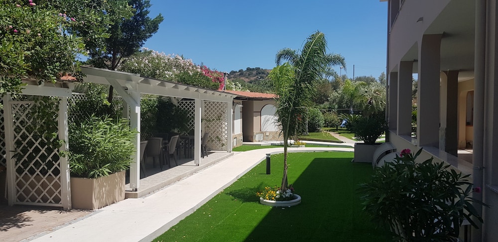 Palm Village 59/69