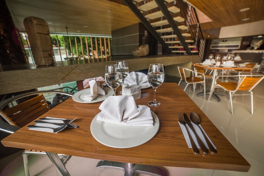 HOTEL GOLDEN PALERMO 32/50