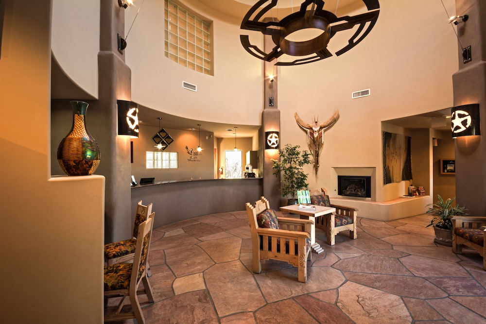 Inn at Eagle Mountain 30/32