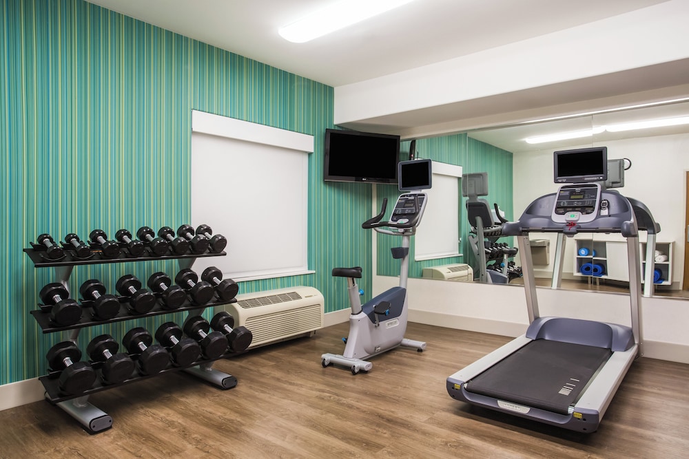 Holiday Inn Express Suites Cedar City 40/49
